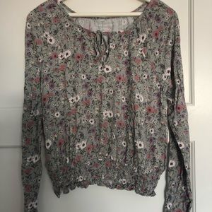 American Eagle green floral long sleeve shirt